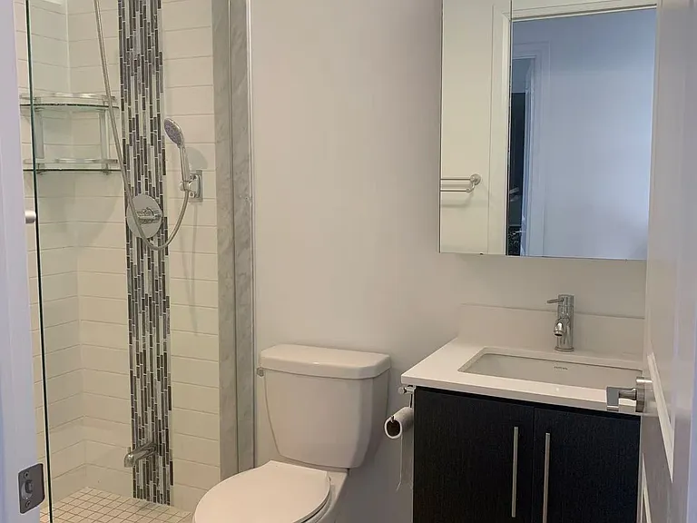 65 Oneida Cres #1710 — Photo 6