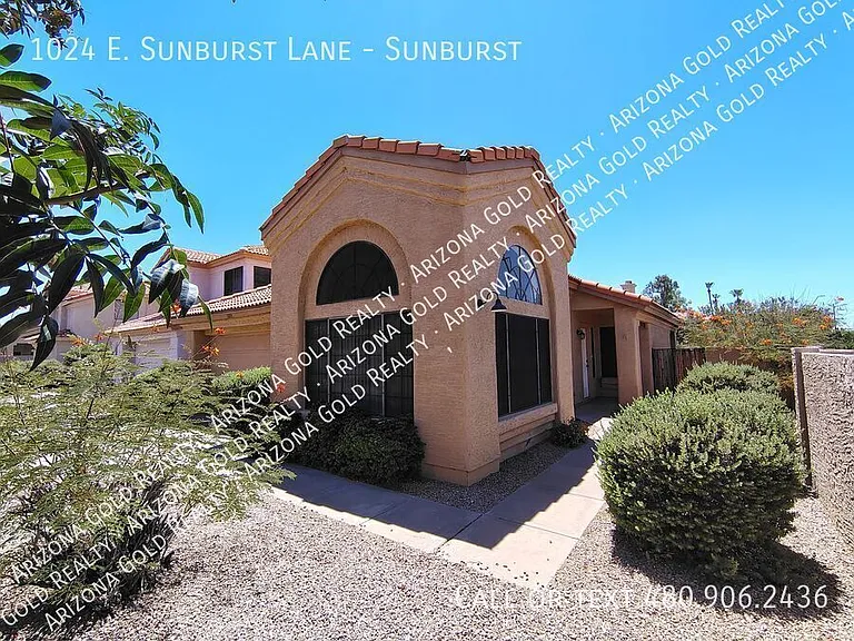 1024 E Sunburst Ln #SUNBURST — Photo 2