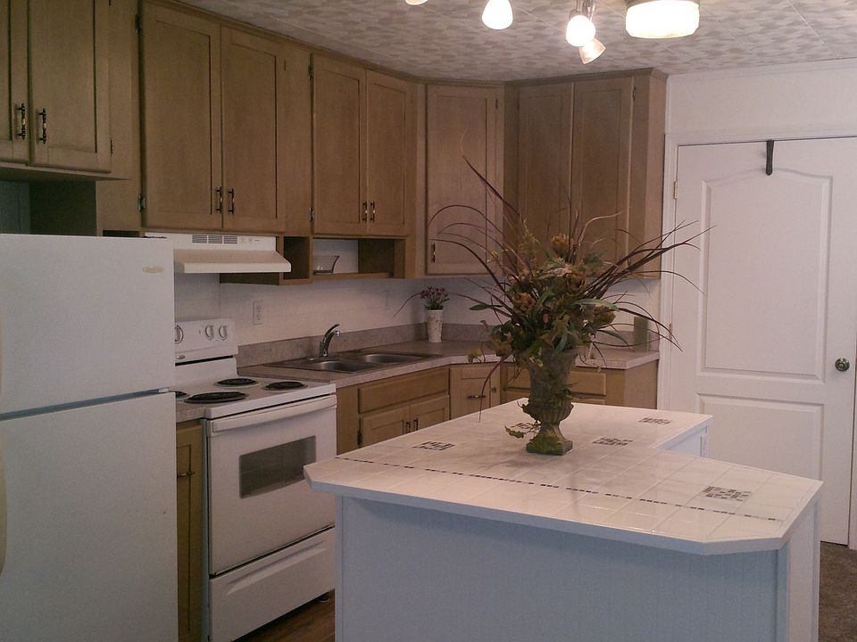 2nd image of 3112 Cresthill Ave