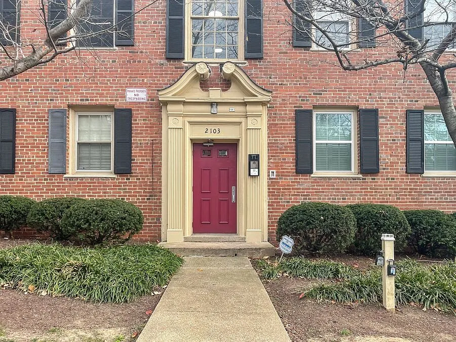 Building Photo - 2103 Suitland Ter SE #201