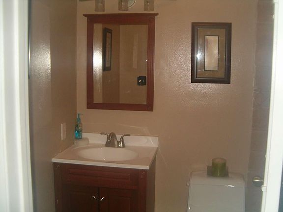 4th image of 8107 Arroyo Dr APT 3