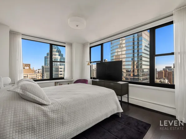 117 East 57th Street image 5 of 16