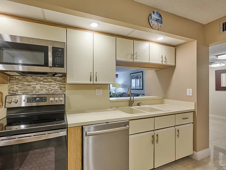 3420 S Ocean Blvd — Photo 61