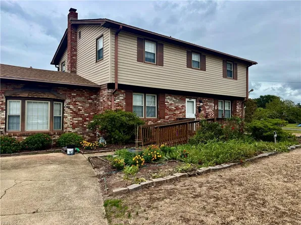 4601 Bromfield Ave, Virginia Beach, VA 23455