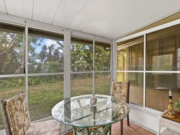 2nd image of 2047 Canal Dr #L6