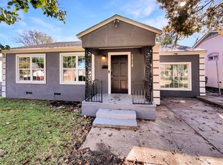 1718 Mountain Lake Rd, Dallas, TX 75224