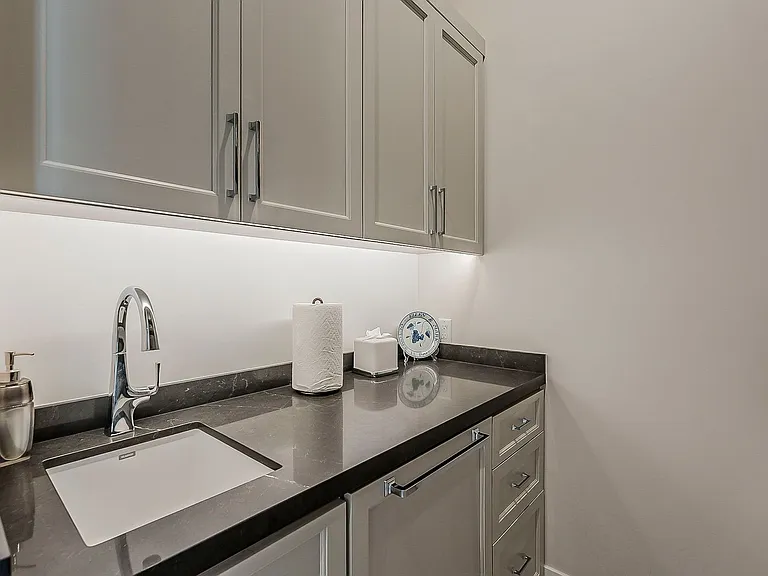 12016 N Sunset Vista Dr — Photo 52