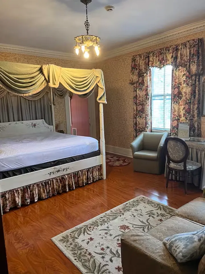 1 bed, 20000 sqft, $1,295 — Photo 3