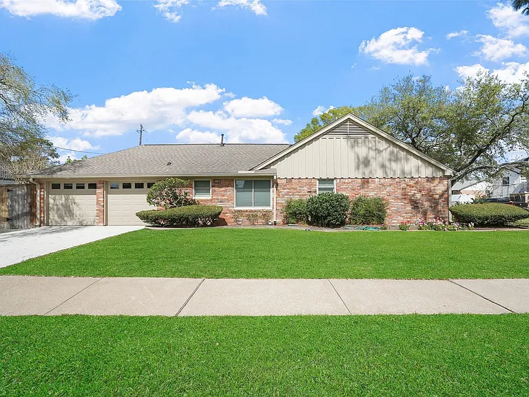 5058 Yarwell Dr — Photo 3