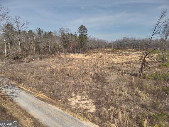 5th image of 1221 Woodland Rd