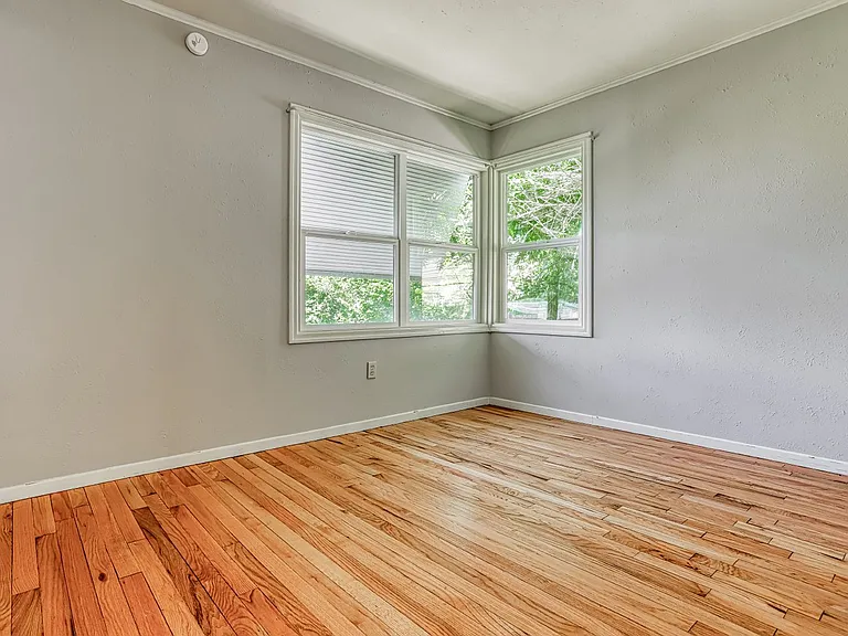 4106 NW Fir St — Photo 9