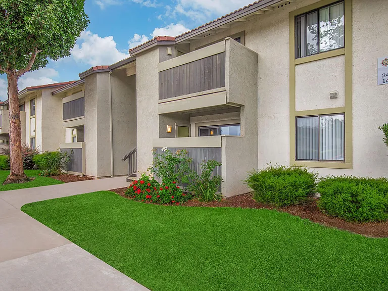 Cassia Apartments — Photo 2
