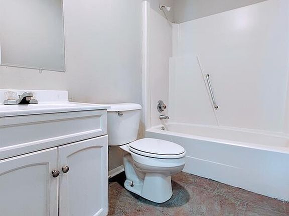 4th image of 4405 Layola Ave