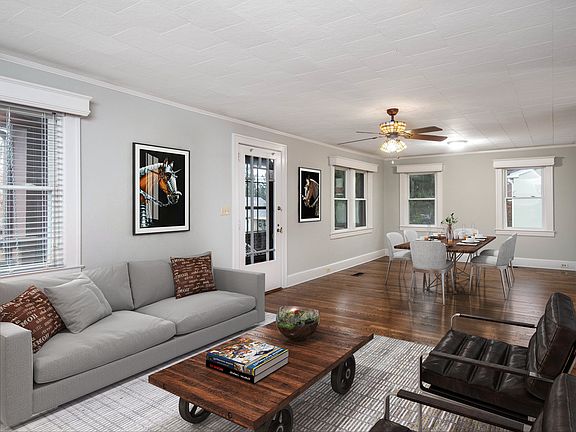 Living room -virtual staging