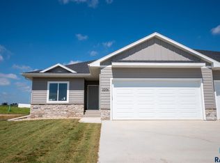 2206 E Christensen St, Brandon, SD 57005