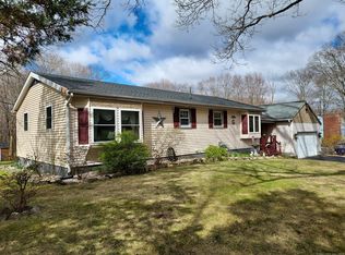82 N Pond Rd, Amston, CT 06231