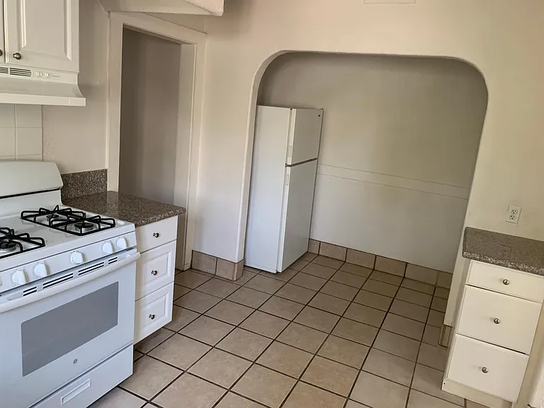 620 N College Ave #620 — Photo 4