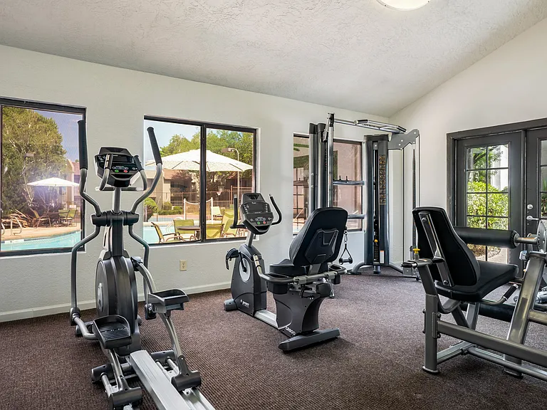 Eagle Point Apartments — Photo 17