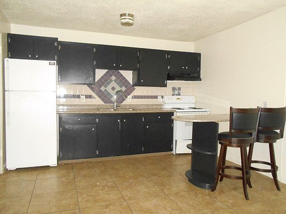 3rd image of 3727 Hazelwood St APT 4