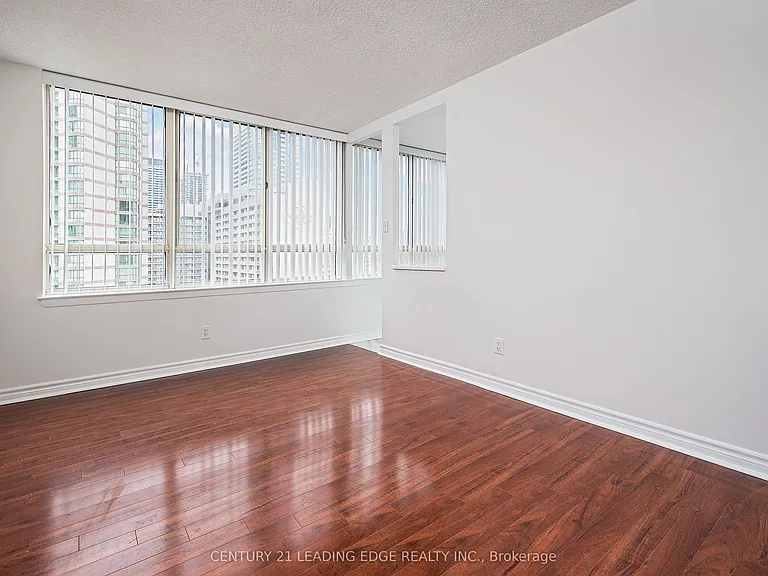 633 Bay St #2204 — Photo 9