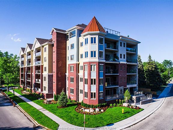 2nd image of 6 Park St #507