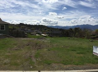 4416 Vista Pointe Dr, Medford, OR 97504