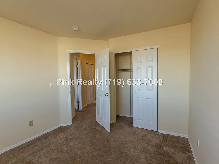 985 Ridgebury Pl — Photo 26