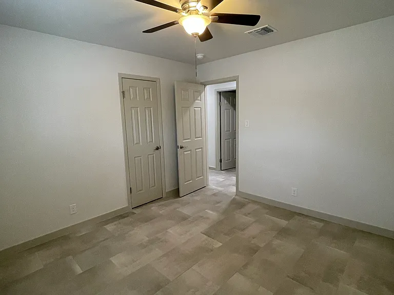 109 Green Meadows Blvd — Photo 6