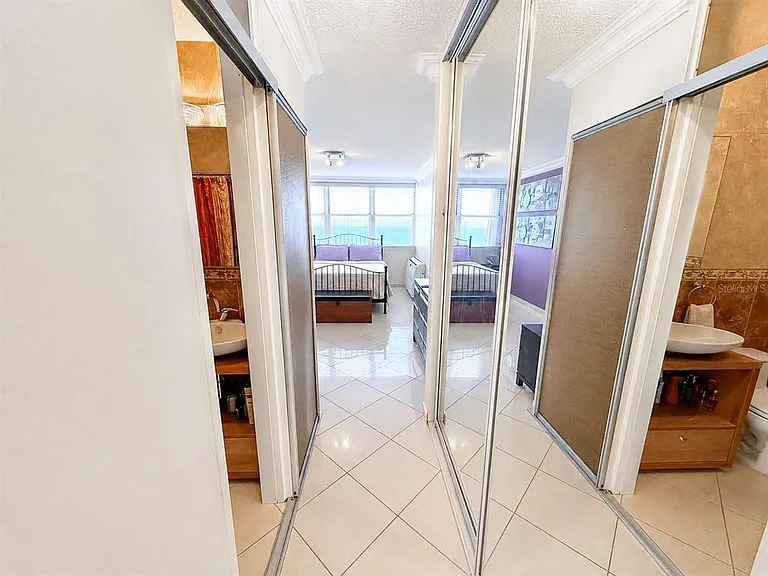 1035 Ashford Ave #802 — Photo 9