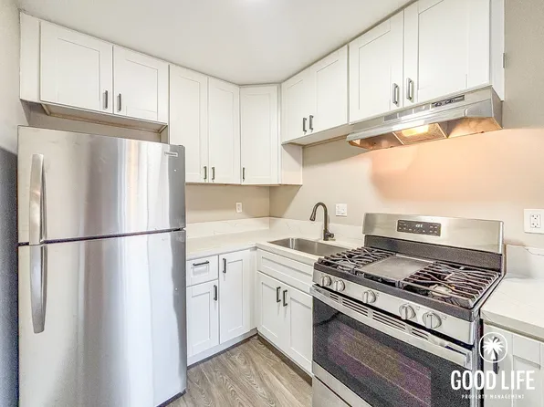 49th St (Units 1-8), 4444 49th St #7, San Diego, CA 92115