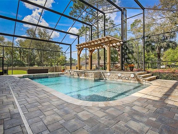 3rd image of 2806 Tupelo Ct