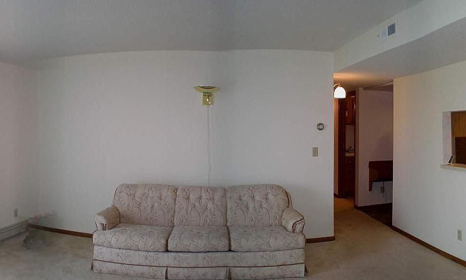 1st image of 1801 Becker Ave SE APT 205