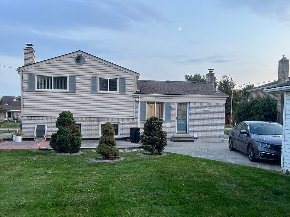 1st image of 3805 Dawson Dr