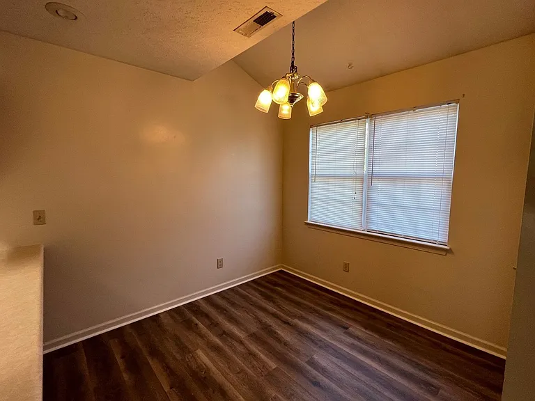 101B Sycamore Ct — Photo 6