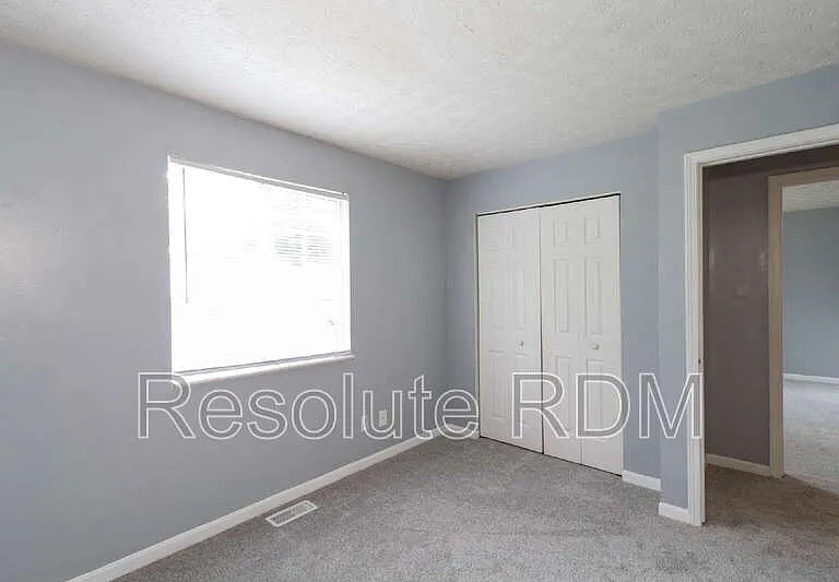 3826 Ireland Dr — Photo 24