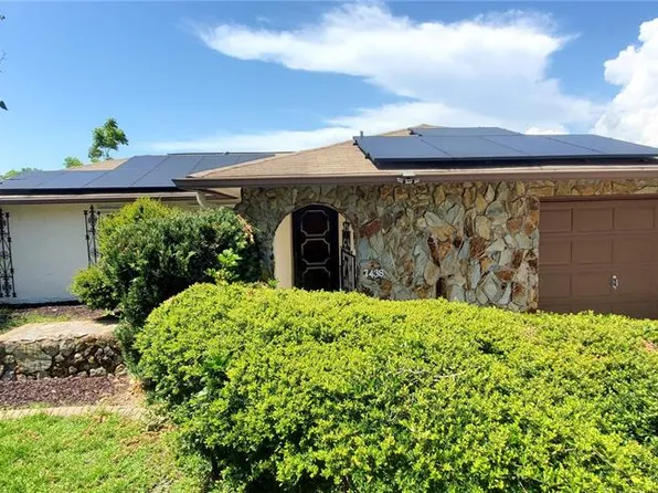 7438 Lake Forest Cir, Port Richey, FL 34668