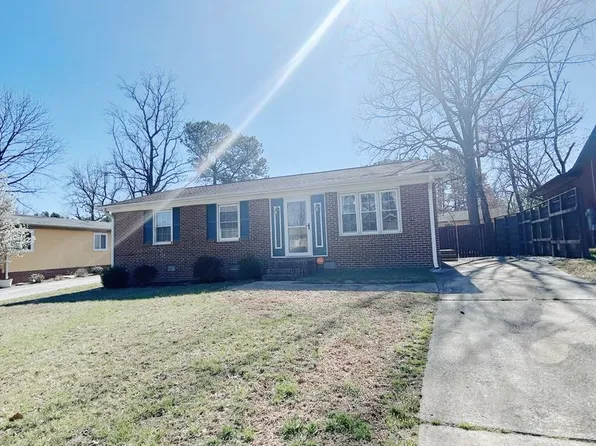 2307 Wintergreen Pl, Durham, NC 27707