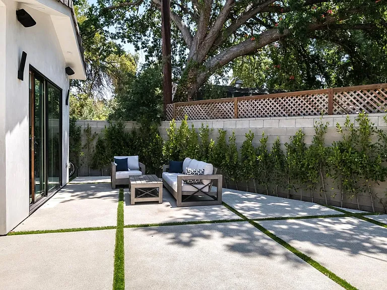 23262 Gonzales Dr — Photo 57