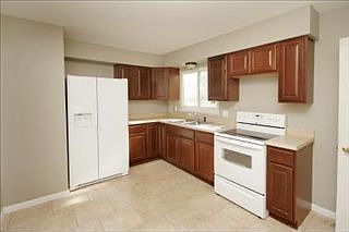 4th image of 215 Algonquin St