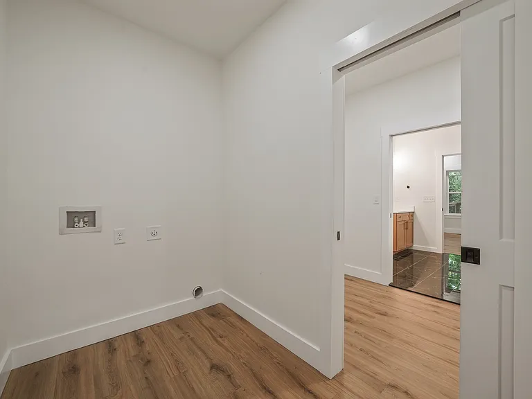 1312 Ezell St NE — Photo 18