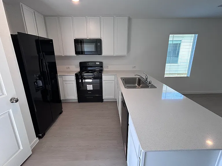 3037 Tokara St — Photo 8