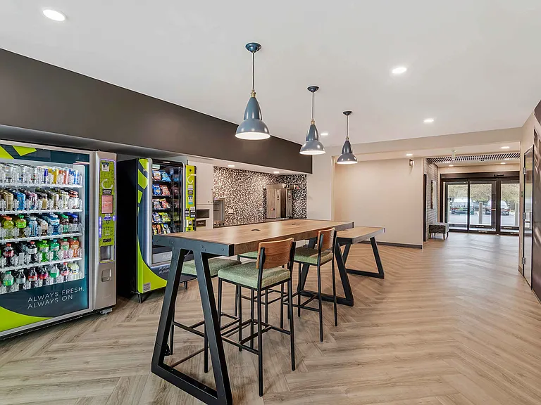 15678 Max Leggett Pkwy — Photo 5