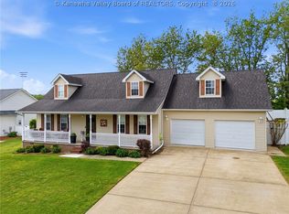 252 Woodmire Dr, Milton, WV 25541
