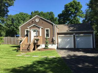 24 Hamilton Dr, Danbury, CT 06811
