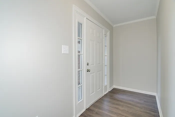 357 Forest Ct — Photo 4