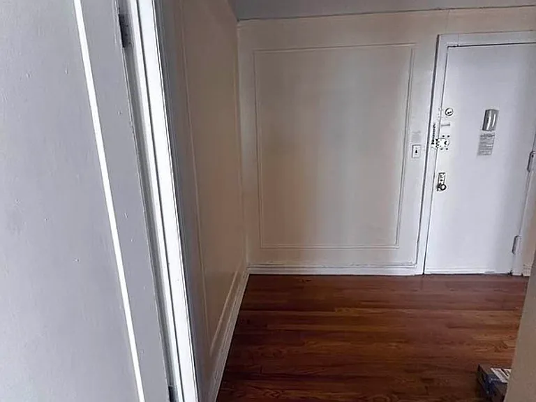 581 Academy St #6 — Photo 3