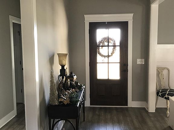 2nd image of 182 Holly Ct