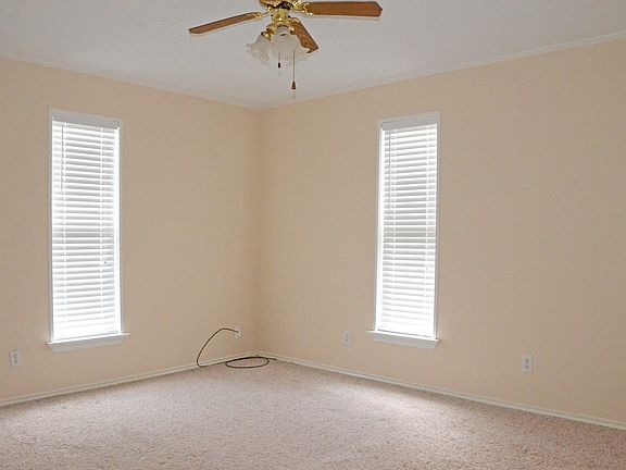 3rd image of 2313 Liberty Ln