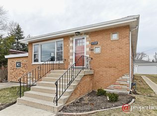 4260 W 107th St, Oak Lawn, IL