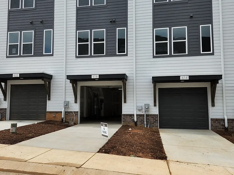 618 W End Dr — Photo 12